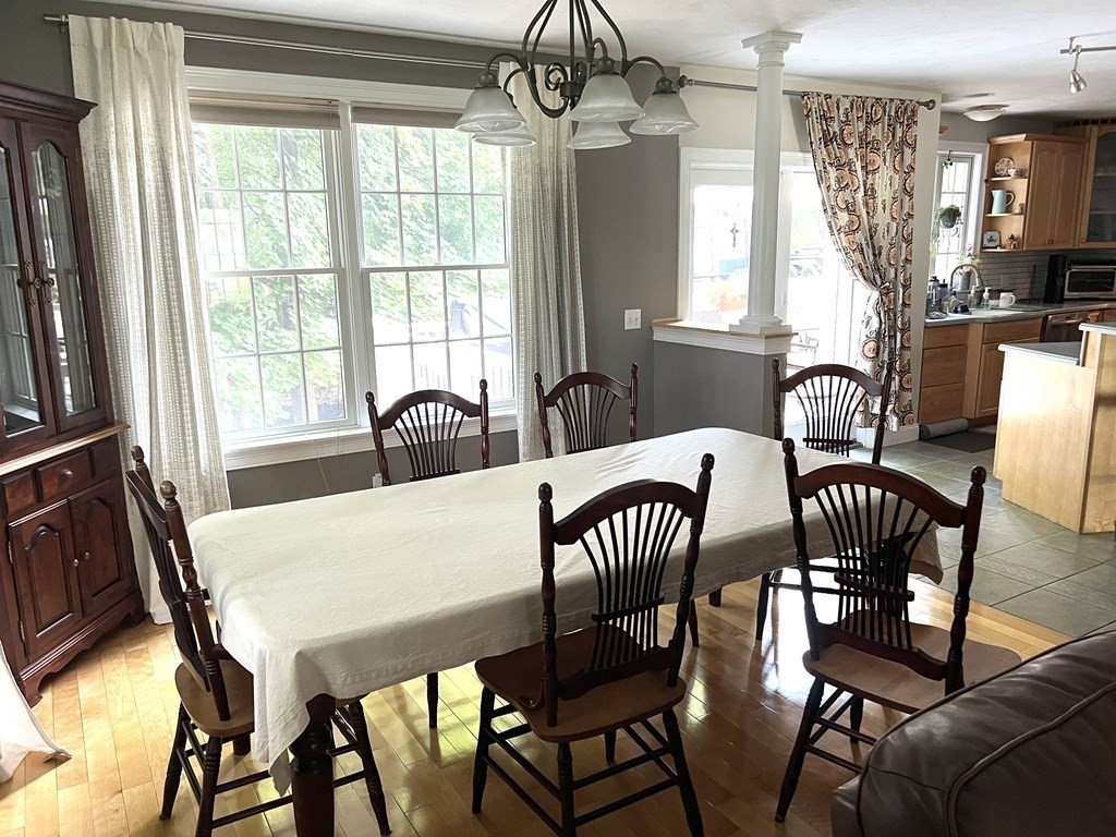 19 Juniper Road Worcester, MA 01602 - Photo 8 of 42 Gallery Image 8
