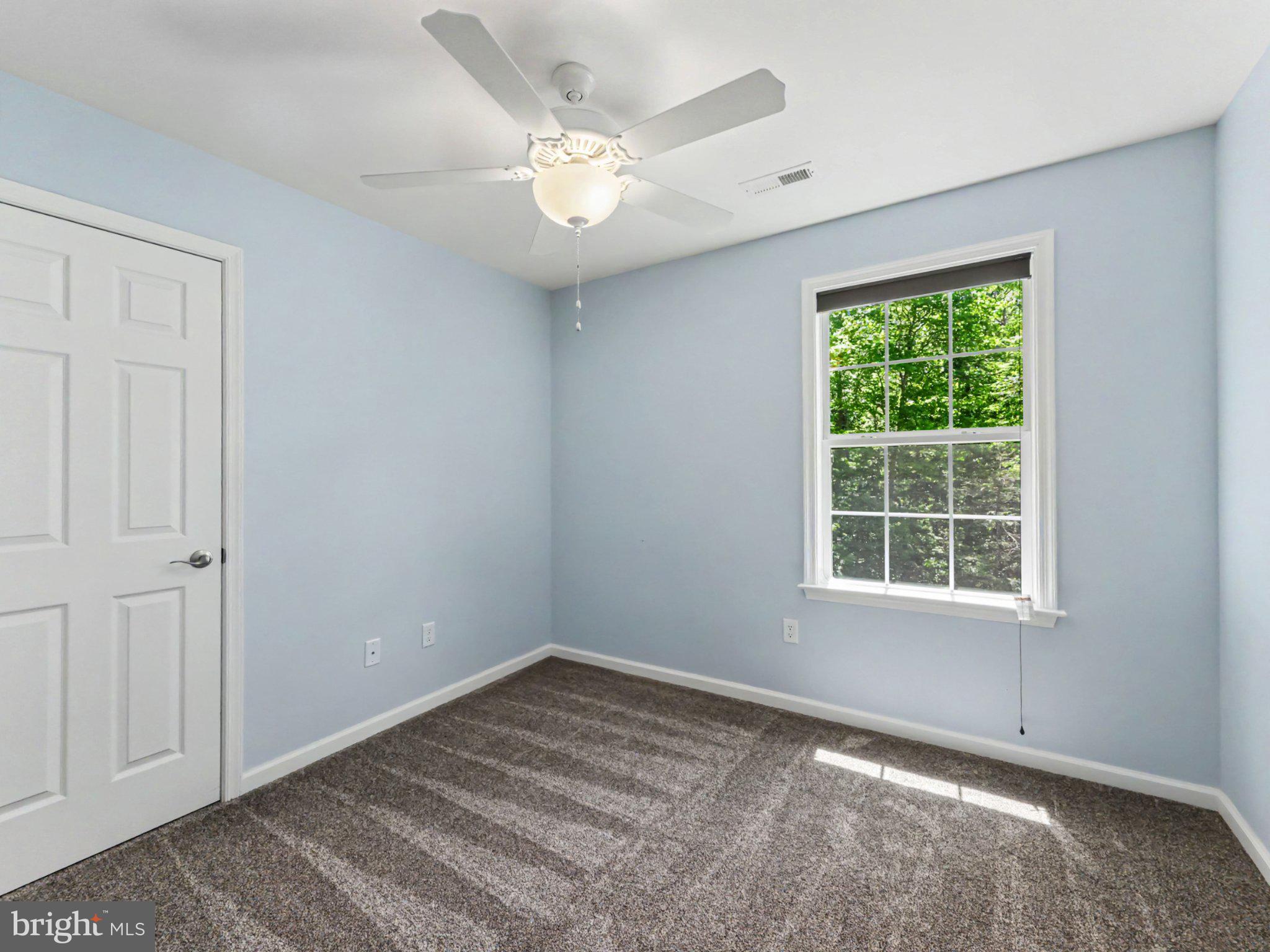 9811 Catharpin Road Spotsylvania, VA 22551 - Photo 20 of 30 an empty room with a window
