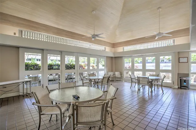 $1,098,000 | 1 Keahole Place, Unit 3304, Honolulu, HI 96825