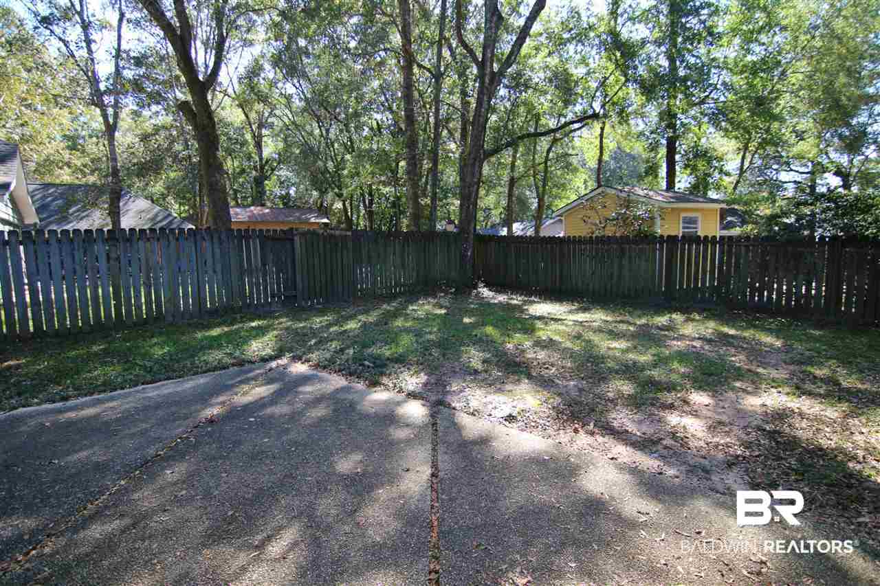 136 Montclair Loop Daphne, AL 36526 - Photo 11 of 20