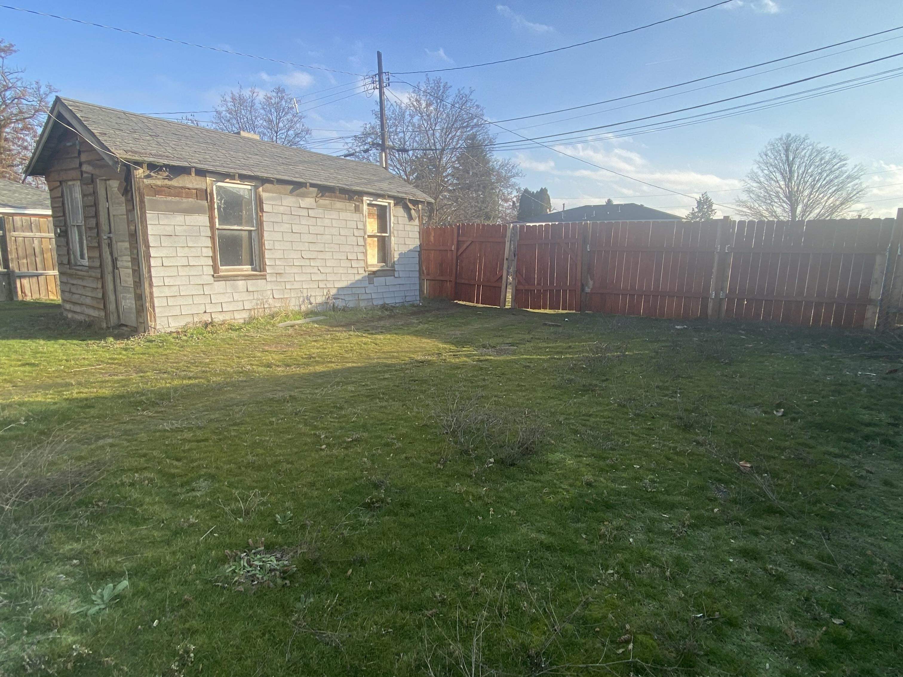 1408 East Providence Avenue Spokane, WA 99207 - Photo 15 of 16