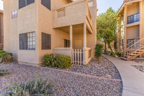 $265,000 | 930 North Mesa Drive, Unit 1055, Mesa, AZ 85201