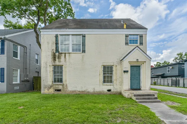 $255,000 | 2904 Palm Street, Houston, TX 77004