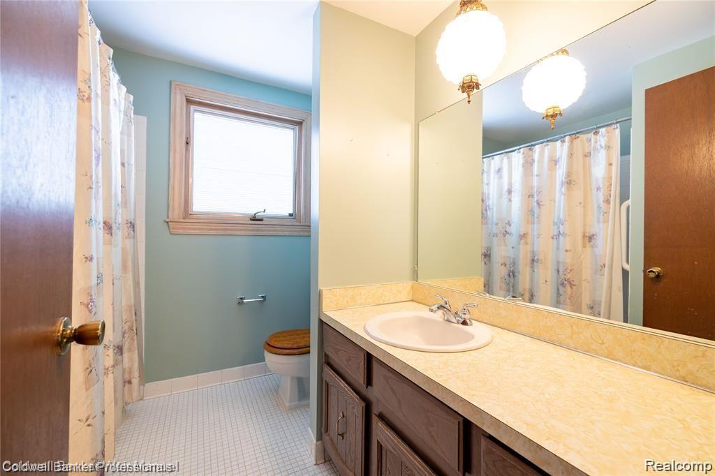 36029 Smithfield Road Farmington, MI 48335 - Photo 26 of 36 36029 Smithfield, Farmington (26 of 36).jpg