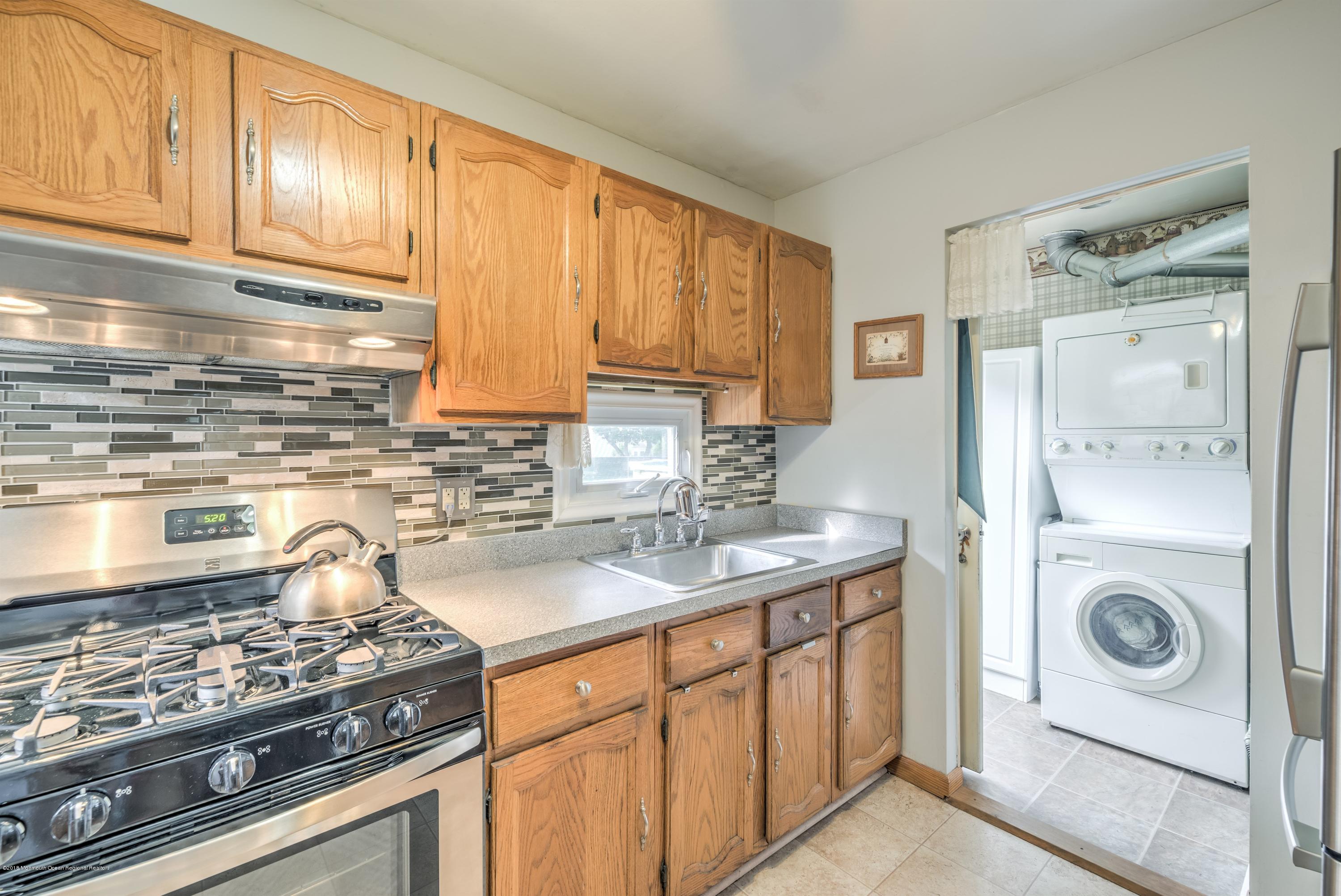 342 Aldrich Road Howell, NJ 07731 - Photo 8 of 23 008_KITCHEN