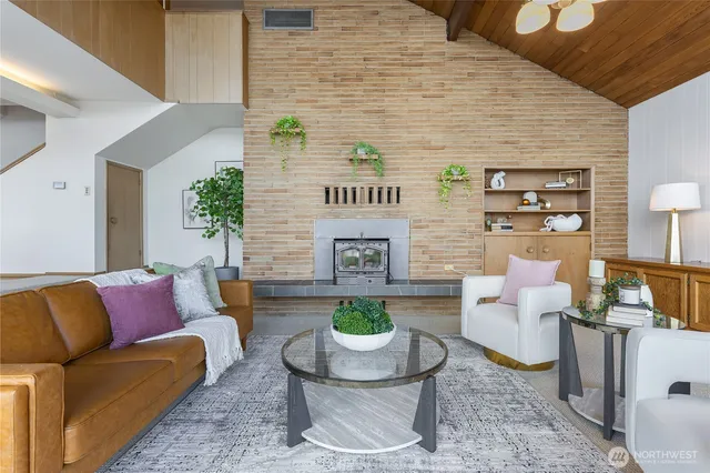 $3,420,000 | 14026 Riviera Place Northeast, Seattle, WA 98125