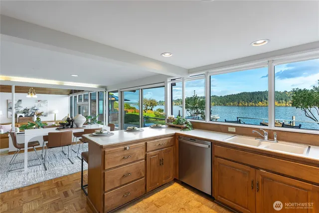 $3,420,000 | 14026 Riviera Place Northeast, Seattle, WA 98125