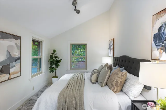 $3,420,000 | 14026 Riviera Place Northeast, Seattle, WA 98125