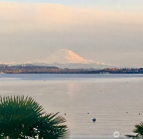 $3,420,000 | 14026 Riviera Place Northeast, Seattle, WA 98125