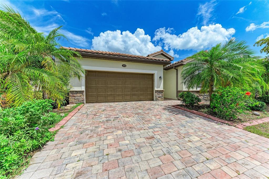 12736 Richezza Drive Venice, FL 34293 - Photo 5 of 65