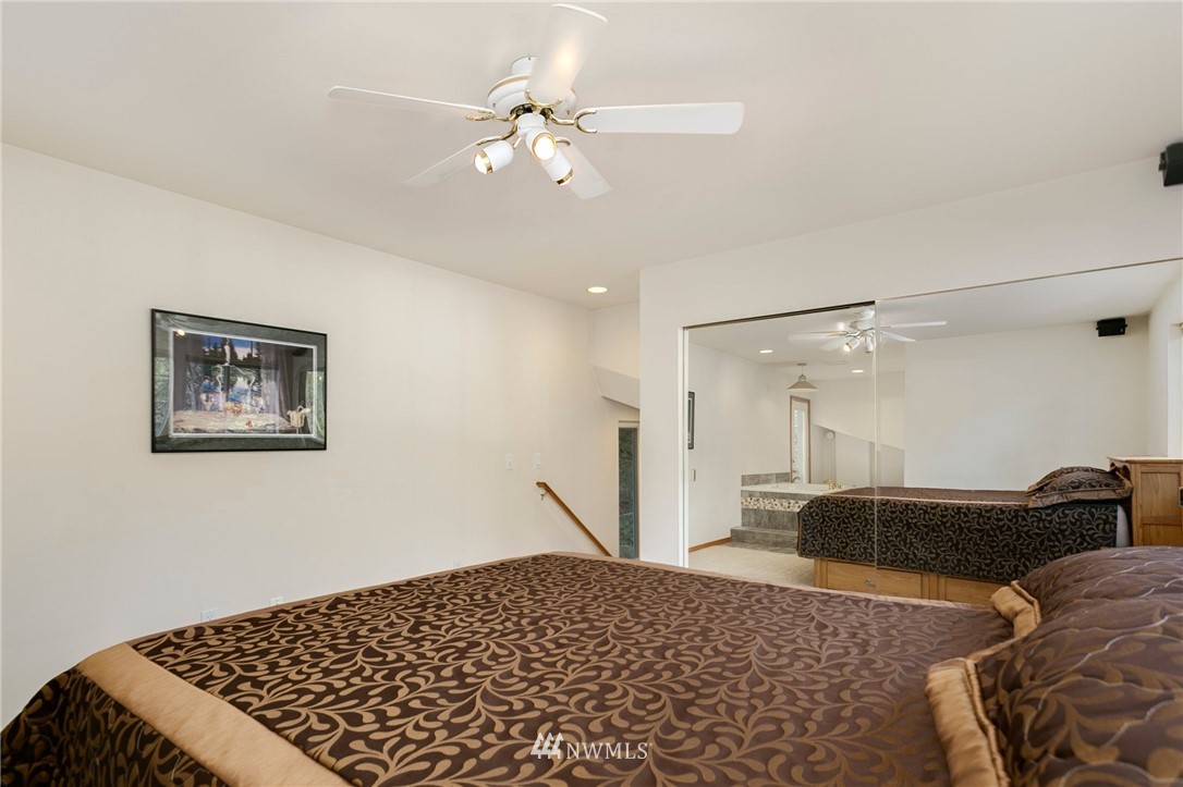 7120 Meadowdale Beach Road Edmonds, WA 98026 - Photo 12 of 31 Gallery Image 12