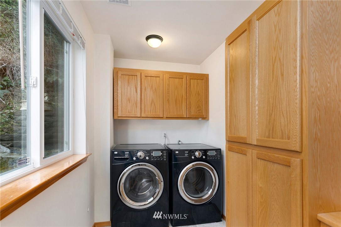7120 Meadowdale Beach Road Edmonds, WA 98026 - Photo 18 of 31 Gallery Image 18