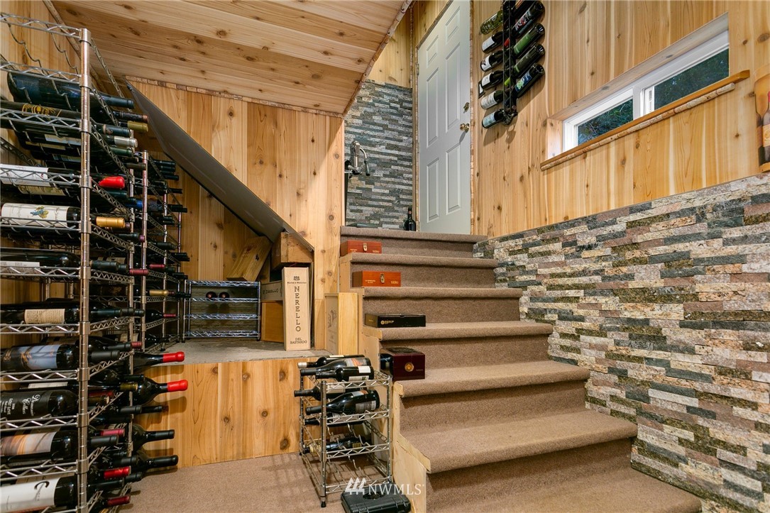 7120 Meadowdale Beach Road Edmonds, WA 98026 - Photo 21 of 31 Gallery Image 21