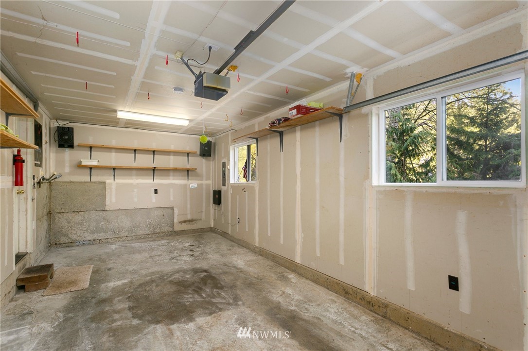 7120 Meadowdale Beach Road Edmonds, WA 98026 - Photo 23 of 31 Gallery Image 23