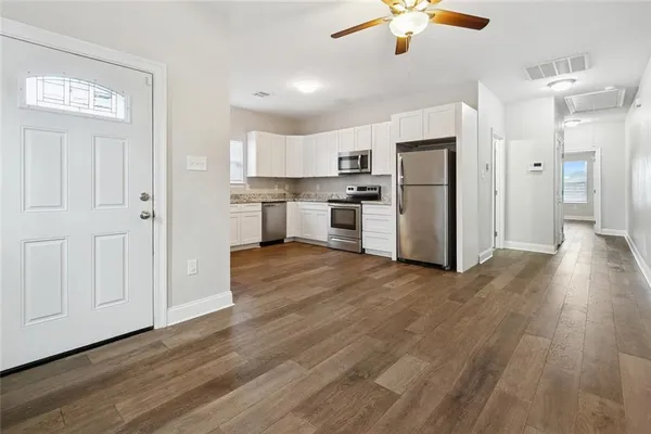 $1,650 | 1037-1039 Orange Blossom Lane, Unit 1037, Harvey, LA 70058