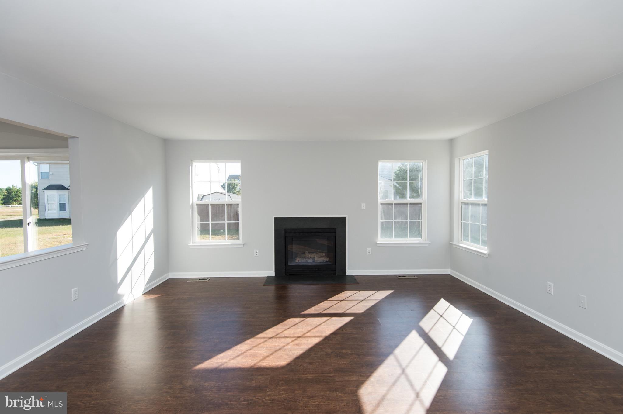 402 Robbins Farm Road Cambridge, MD 21613 - Photo 12 of 30 Family Room