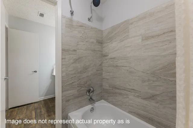 $1,580 | 1902 Place Rebecca Lane, Houston, TX 77090