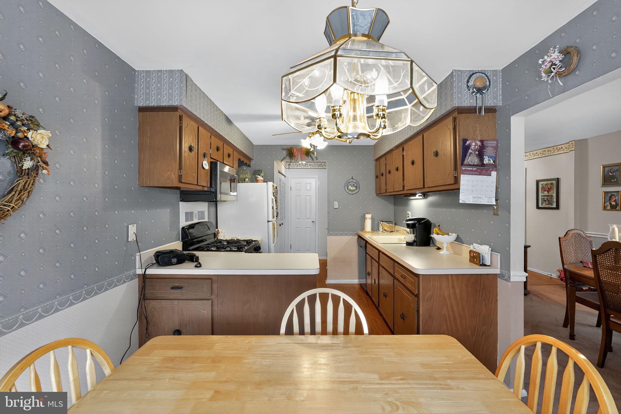 166 Rennard Street Philadelphia, PA 19116 - Photo 15 of 30 Gallery Image 15