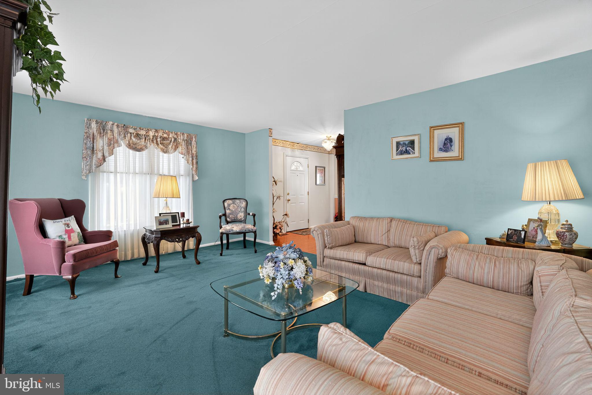 166 Rennard Street Philadelphia, PA 19116 - Photo 6 of 30 Gallery Image 6