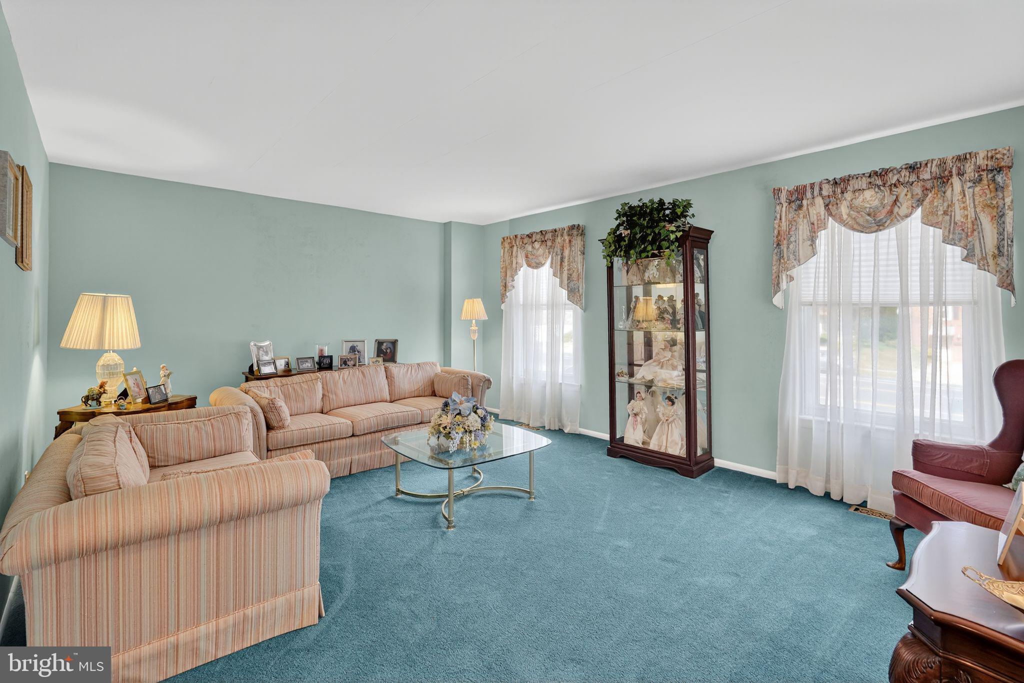 166 Rennard Street Philadelphia, PA 19116 - Photo 7 of 30 Gallery Image 7