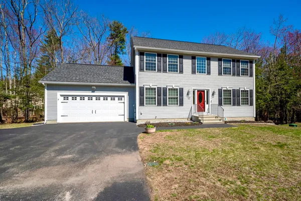 $584,900 | 69 Falcon Ridge Road, Milford, NH 03055