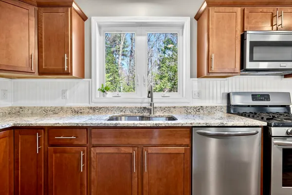 $584,900 | 69 Falcon Ridge Road, Milford, NH 03055