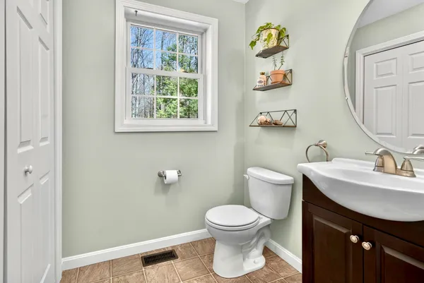 $584,900 | 69 Falcon Ridge Road, Milford, NH 03055