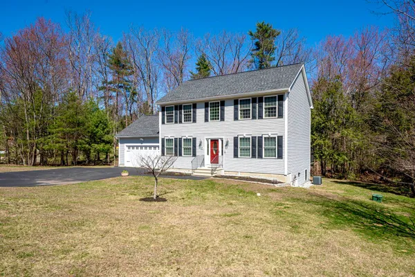 $584,900 | 69 Falcon Ridge Road, Milford, NH 03055