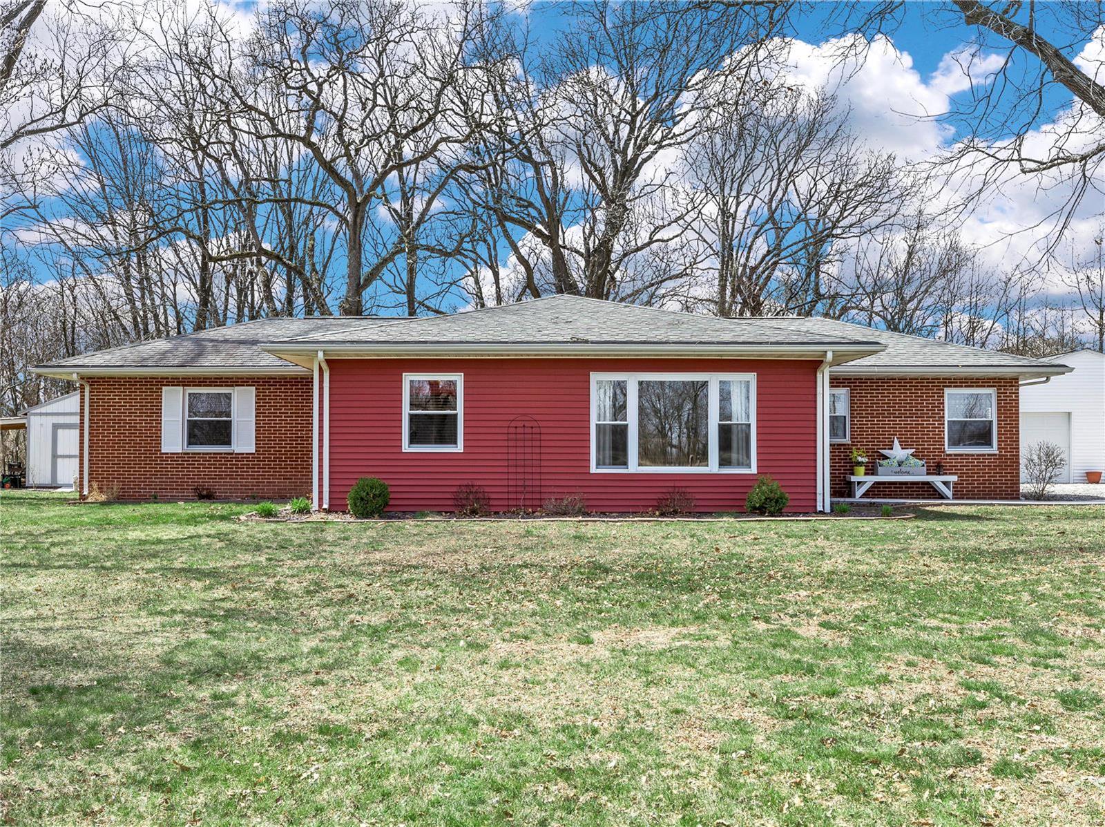 3939 Rte 66 Mount Olive, IL 62069 - Photo 1 of 39