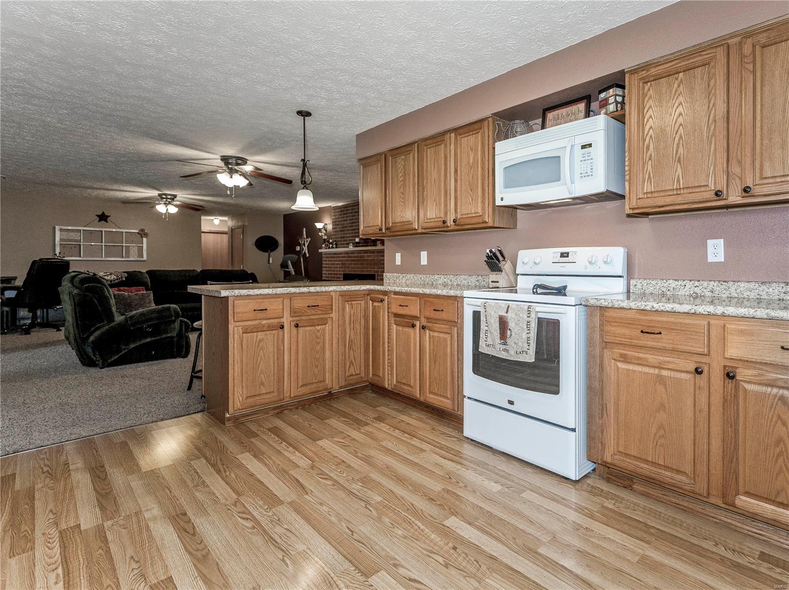3939 Rte 66 Mount Olive, IL 62069 - Photo 22 of 39