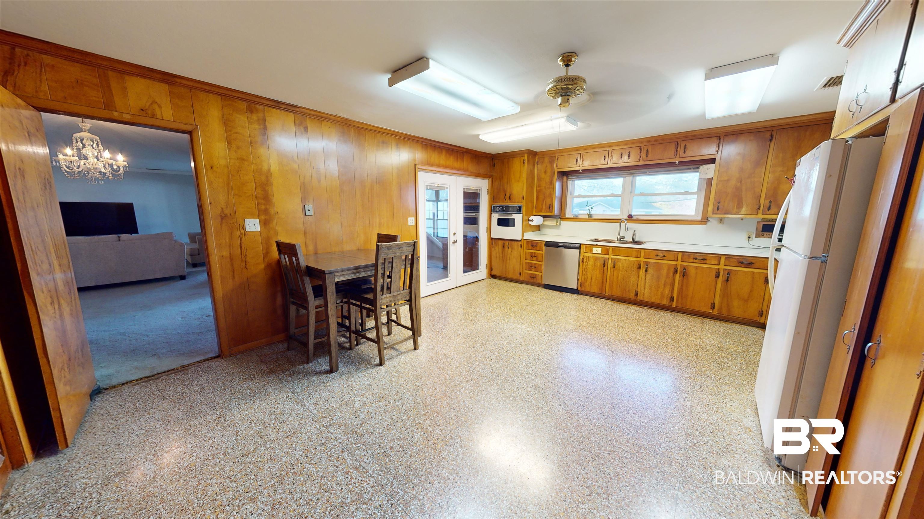 3904 South Ashley Drive Mobile, AL 36608 - Photo 7 of 28 Kitchen