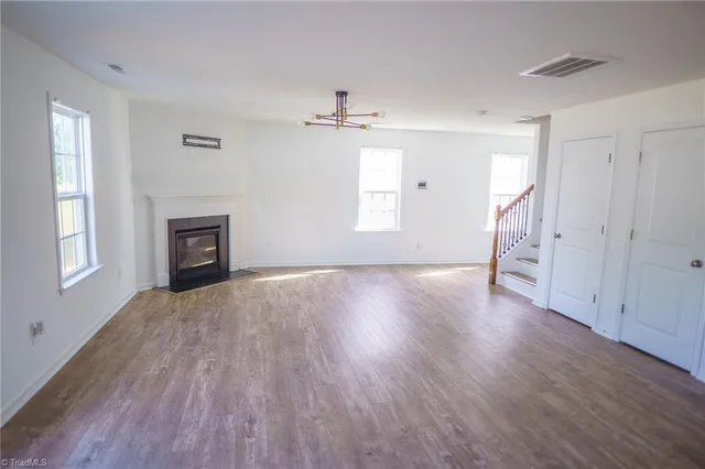 $325,000 | 841 Sage Hl Drive, Jamestown, NC 27282