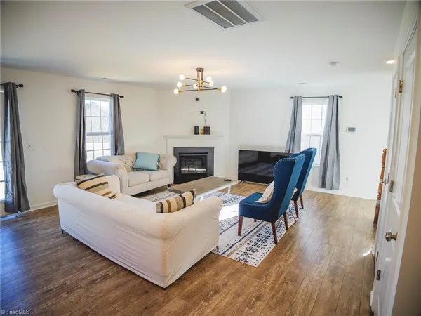 $317,000 | 841 Sage Hl Drive, Jamestown, NC 27282