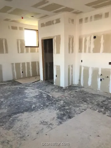 $425,000 | 701 Main Street, Calvert, TX 77837