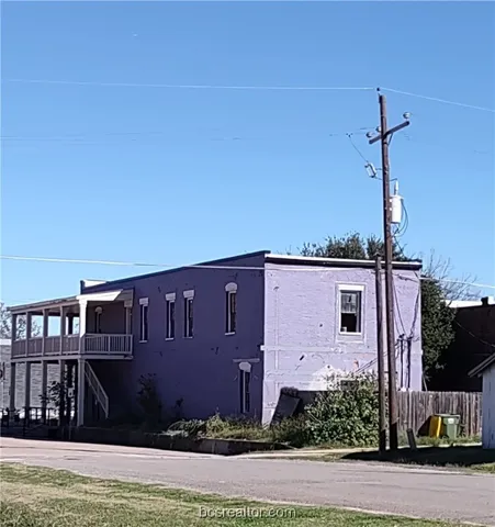 $425,000 | 701 Main Street, Calvert, TX 77837