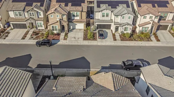 $639,000 | 2944 Vermont Avenue, Clovis, CA 93619