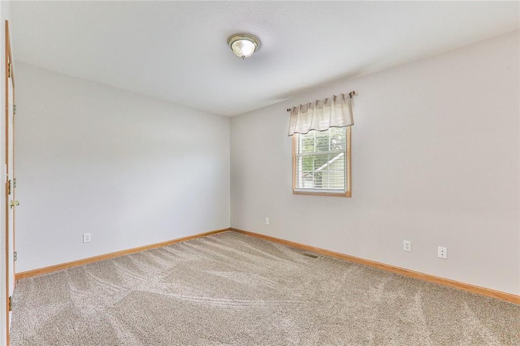 1003 South Ridgeway Street Caney, KS 67333 - Photo 12 of 19