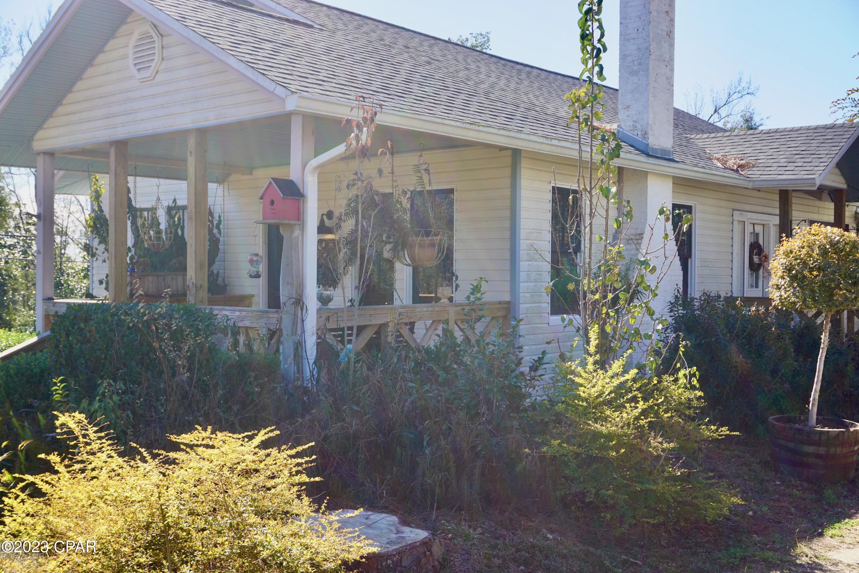 401 Cedar Road Chattahoochee, FL 32324 - Photo 3 of 39 Gallery Image 3