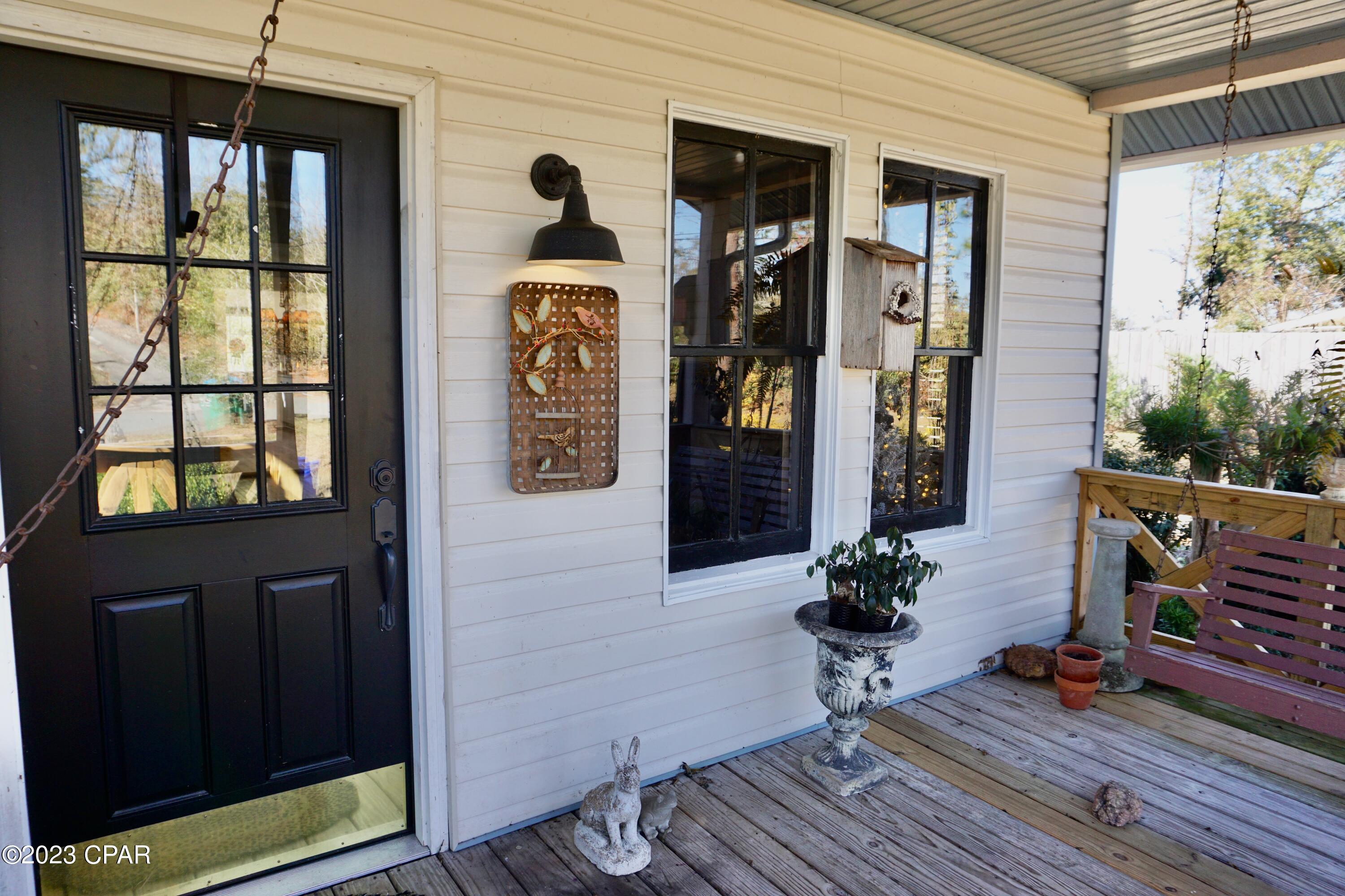 401 Cedar Road Chattahoochee, FL 32324 - Photo 6 of 39 Gallery Image 6
