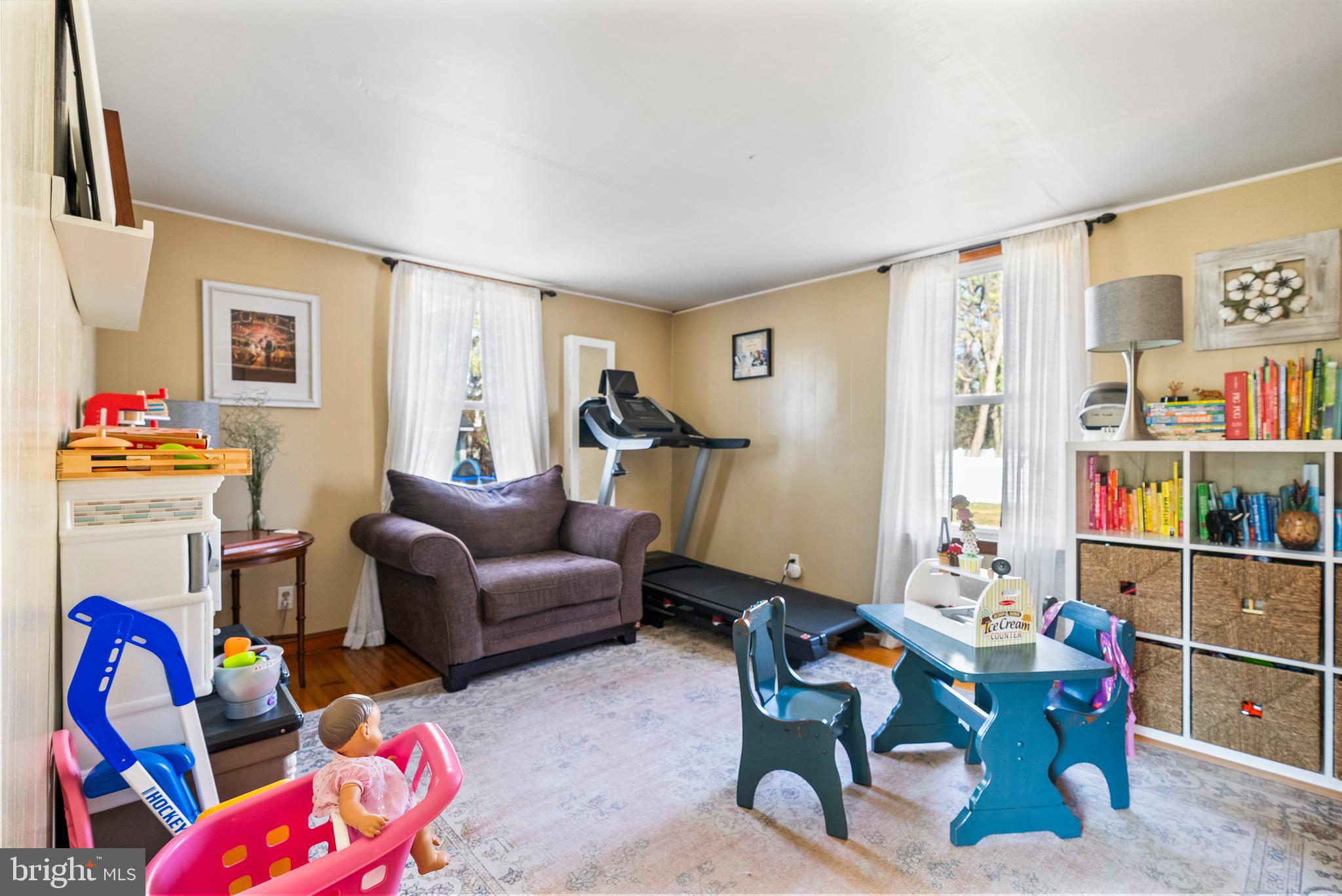 41 Pine Street Beverly, NJ 08010 - Photo 14 of 31 a living room with furniture and a wooden floor