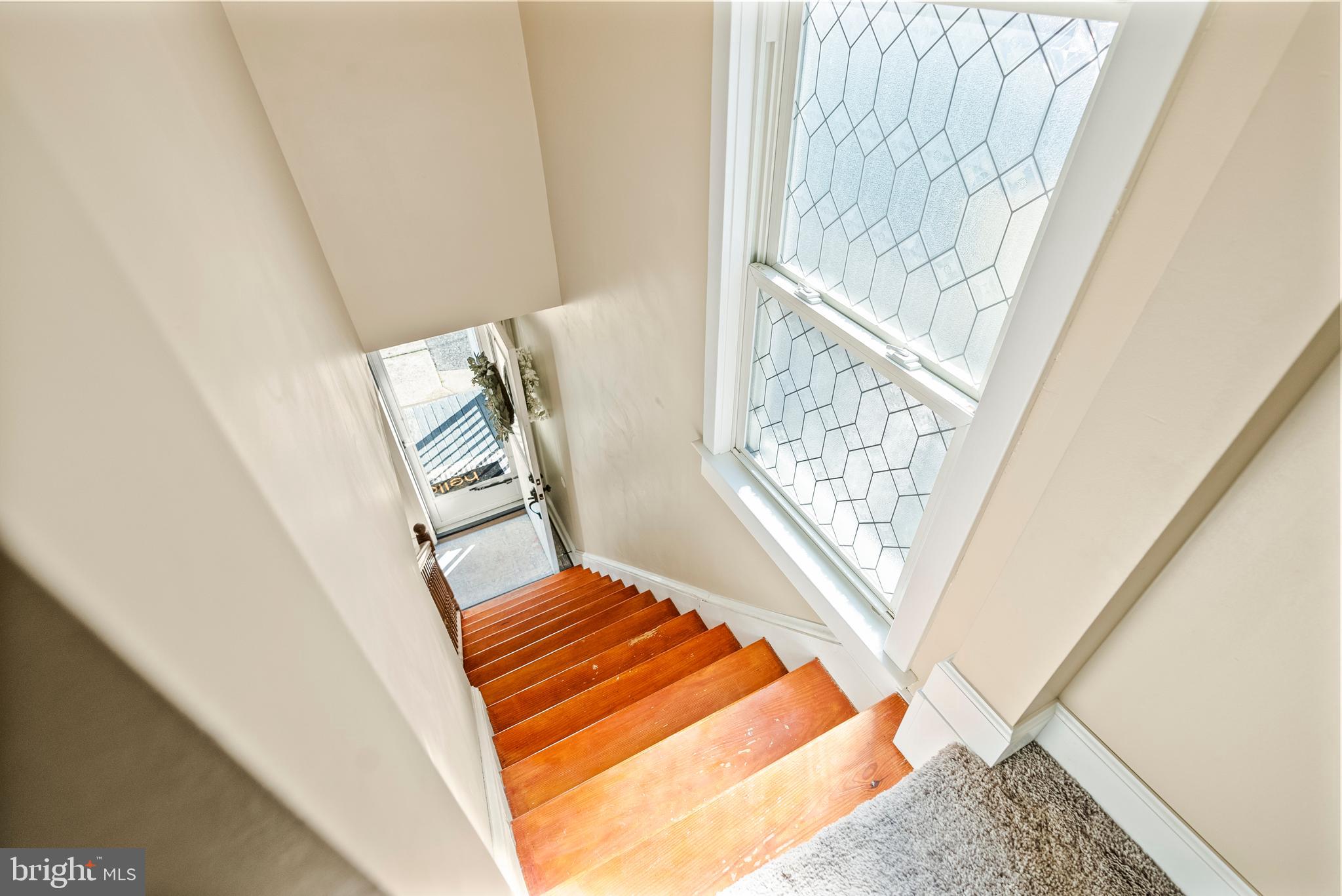 41 Pine Street Beverly, NJ 08010 - Photo 20 of 31 a view of an front door