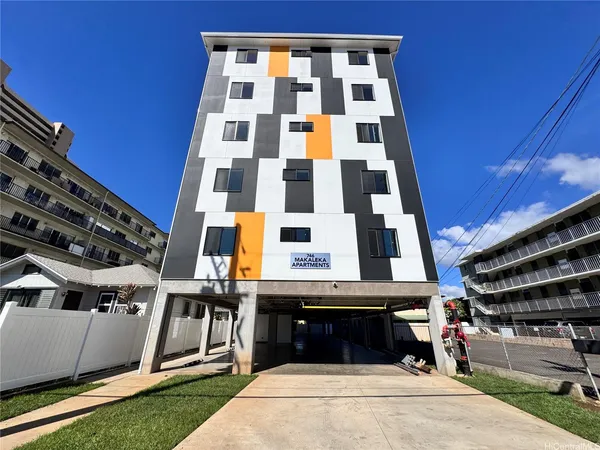 $2,200 | 746 Makaleka Avenue, Unit 101, Honolulu, HI 96816