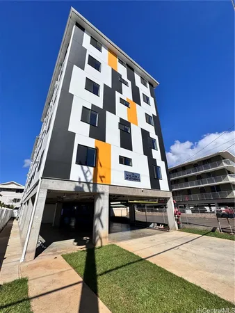 $2,200 | 746 Makaleka Avenue, Unit 101, Honolulu, HI 96816