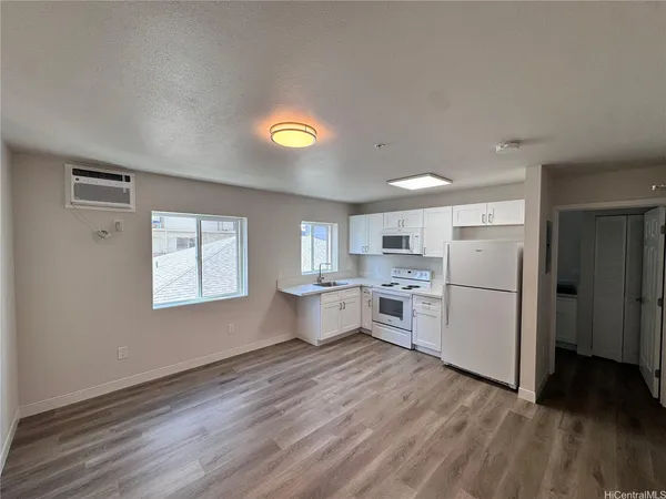 $2,200 | 746 Makaleka Avenue, Unit 101, Honolulu, HI 96816