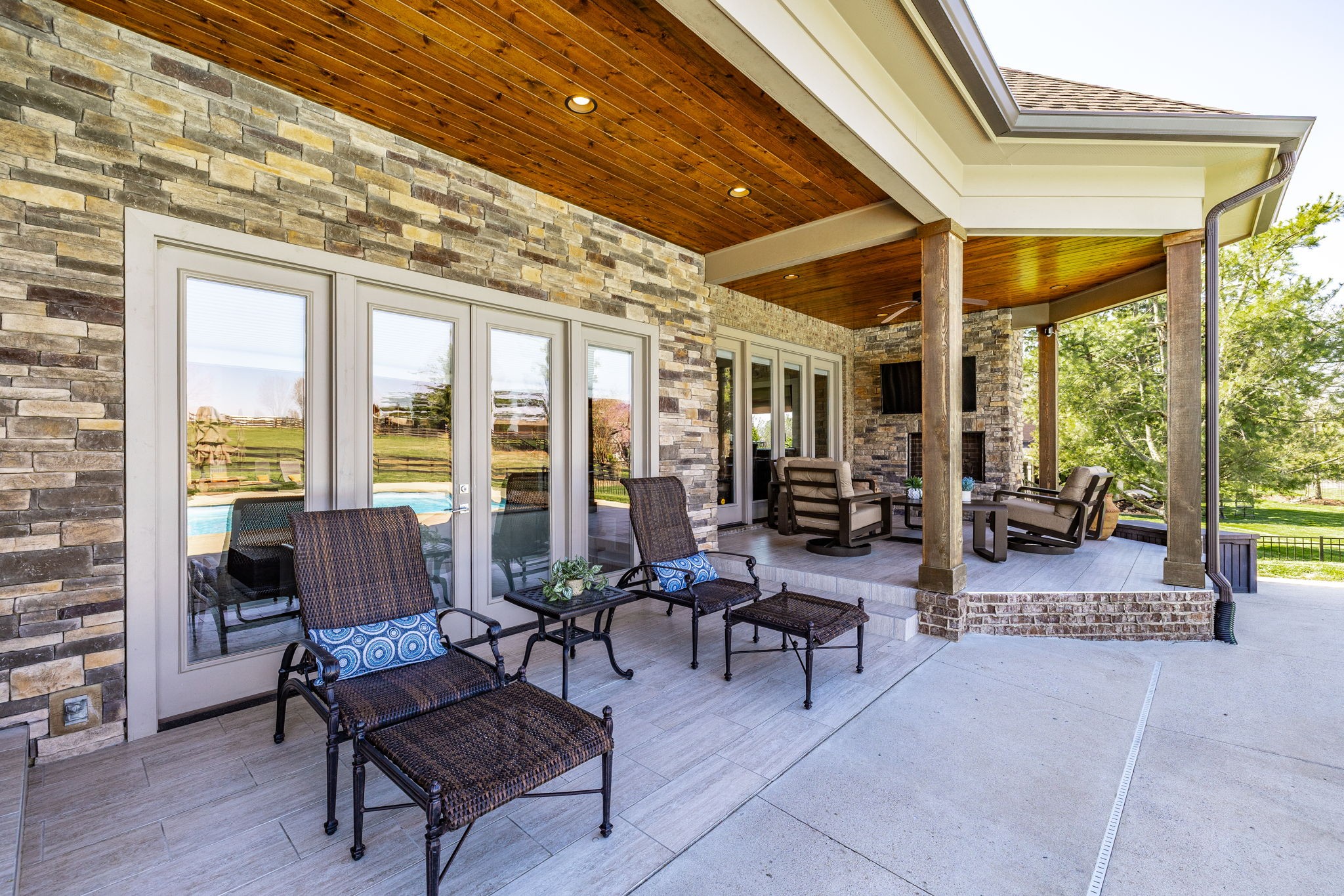 1032 Kendras Run Gallatin, TN 37066 - Photo 43 of 48 a living room with furniture and floor to ceiling windows