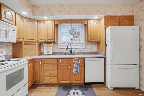 $339,900 | 18289 Coventry Court, South Bend, IN 46637