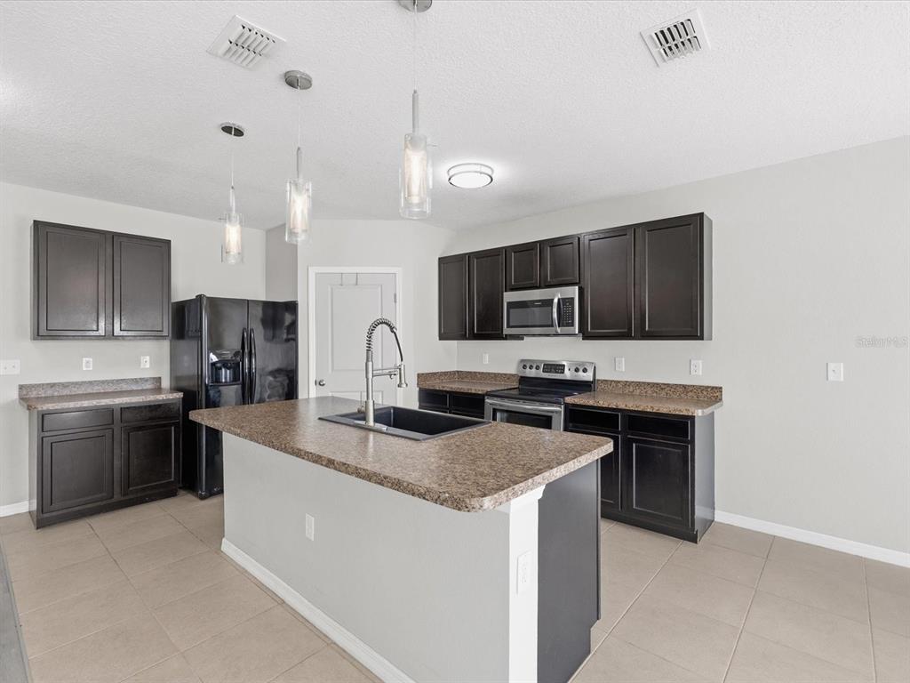 3135 South Northview Road Plant City, FL 33566 - Photo 11 of 75