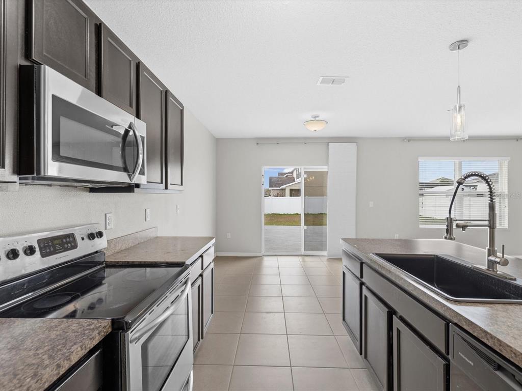 3135 South Northview Road Plant City, FL 33566 - Photo 12 of 75