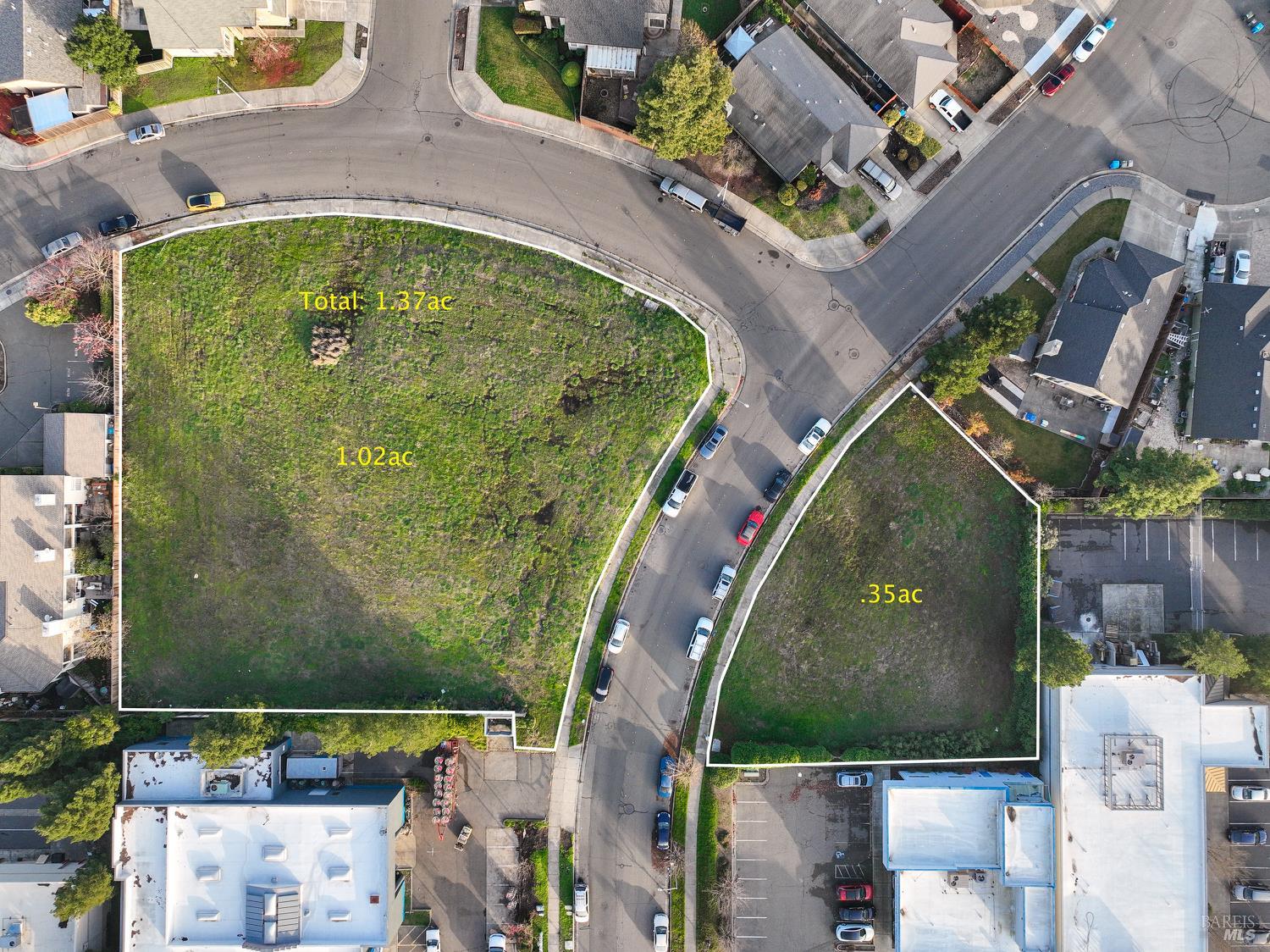 612-615 Elsa Drive Santa Rosa, CA 95407 - Photo 2 of 8 Purchase both lots together 612-615 Elsa Dr MLS #325053494 or individually 612 Elsa Dr MLS #325047167 / 615 Elsa Dr MLS #325053496