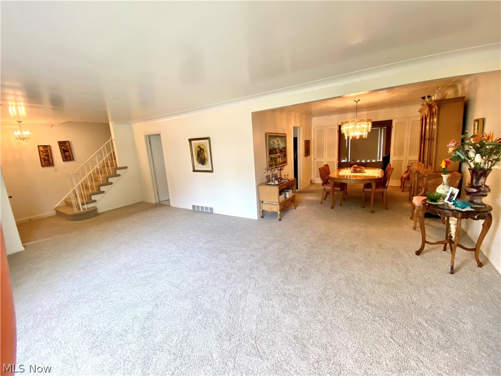 2462 Elmdale Road Cleveland, OH 44118 - Photo 6 of 14